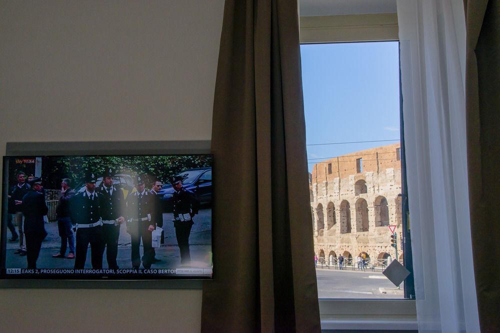רומא B&B Colosseo Panoramic Rooms מראה חיצוני תמונה