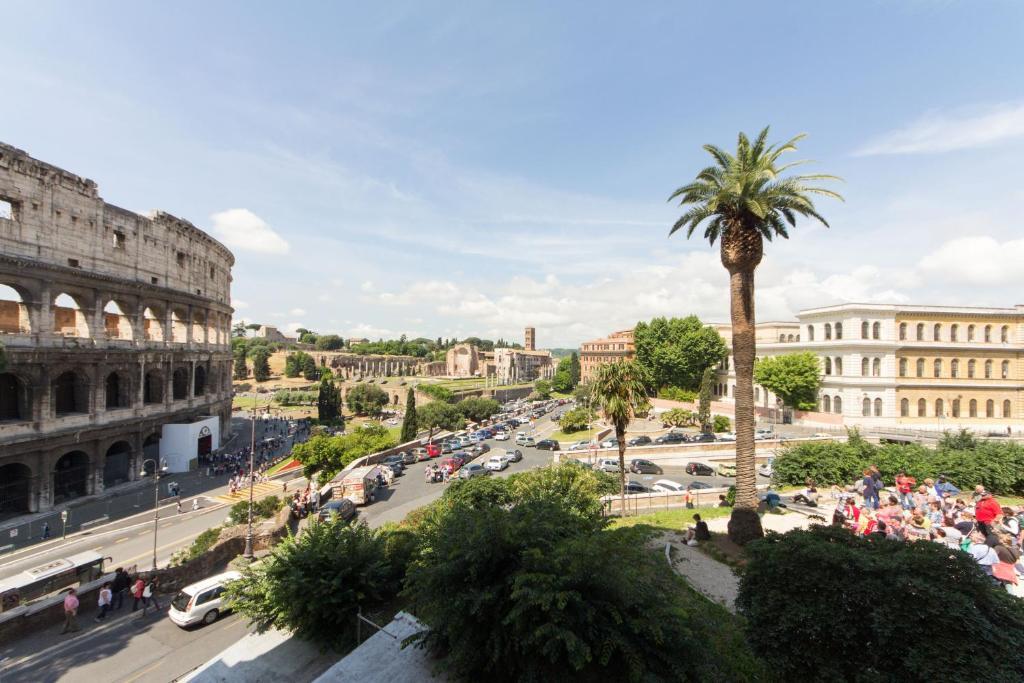 רומא B&B Colosseo Panoramic Rooms מראה חיצוני תמונה