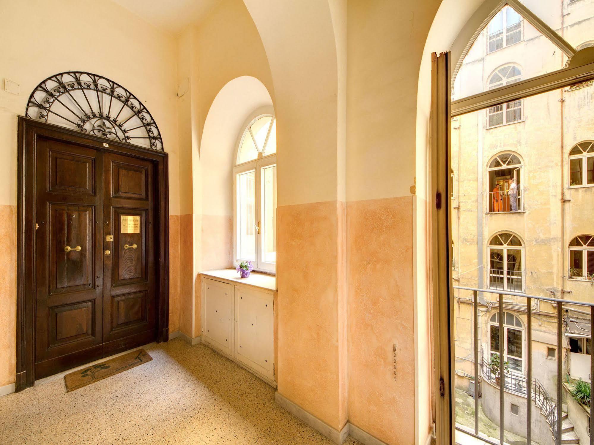 רומא B&B Colosseo Panoramic Rooms מראה חיצוני תמונה