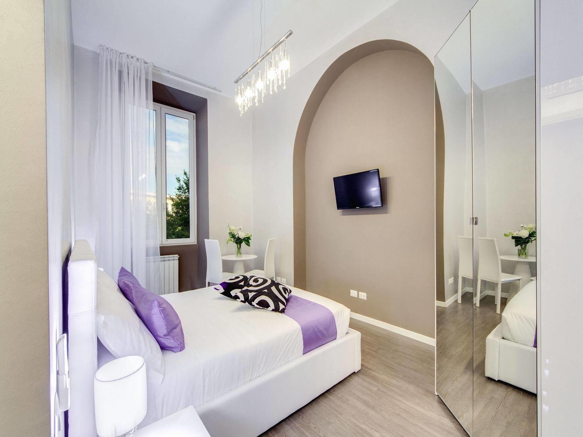 רומא B&B Colosseo Panoramic Rooms מראה חיצוני תמונה