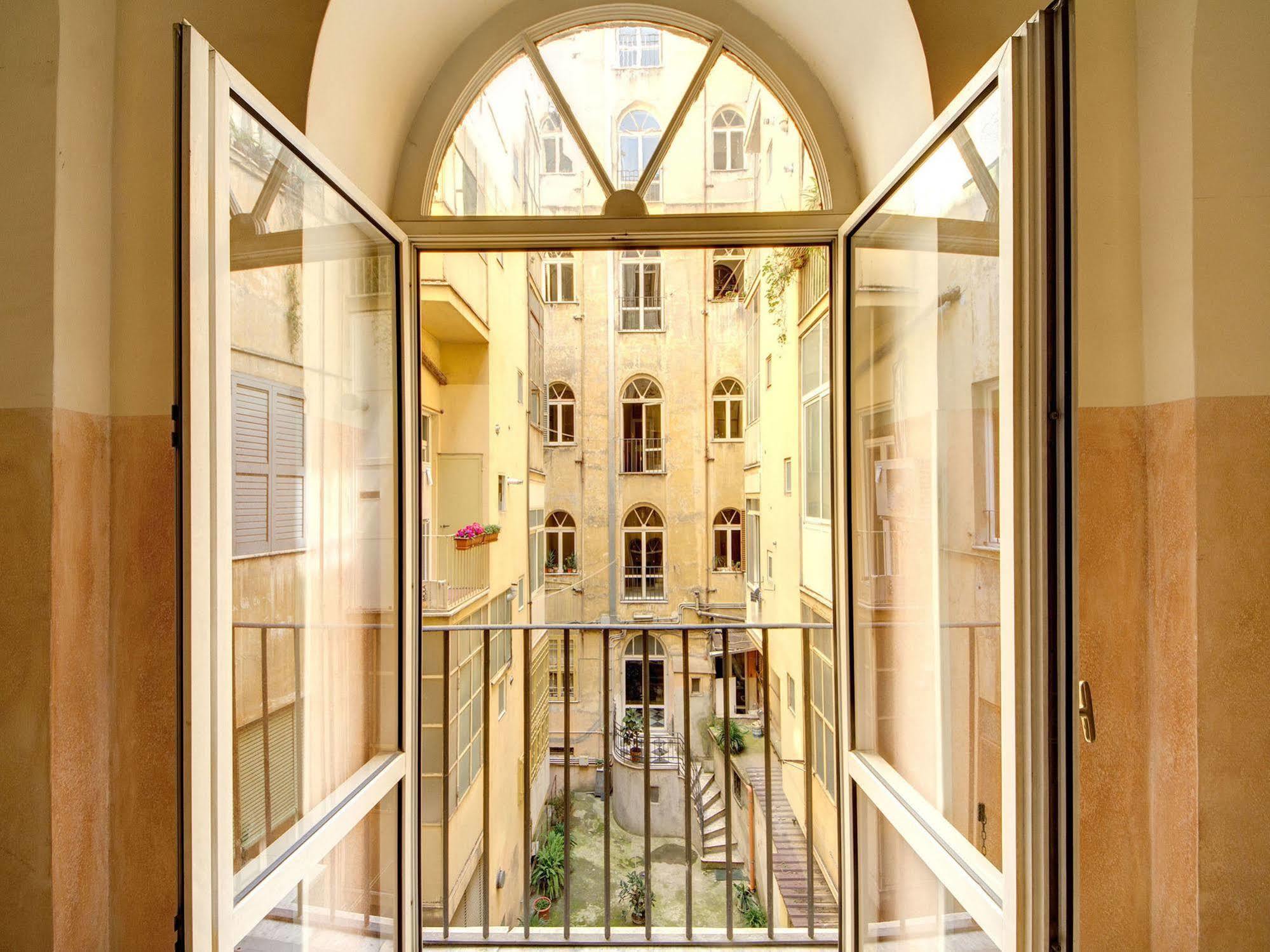 רומא B&B Colosseo Panoramic Rooms מראה חיצוני תמונה
